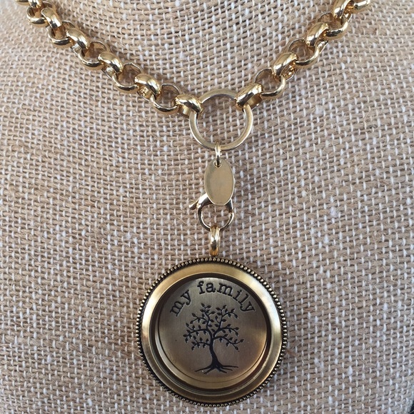 Origami Owl Jewelry - Origami Owl Gold Locket, Chain & Plate